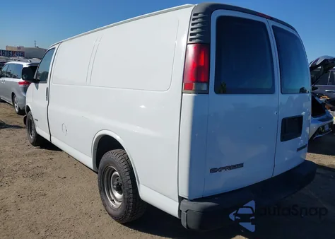 2002 Chevrolet Express из США, поврежденный, VIN 1GCFG15M721117904